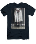 1 Waiting Joana Kruse T-Shirt